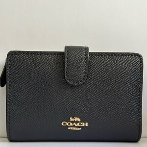 Coach Women's Corner Zip Leather Wallet, Medium - Midnight